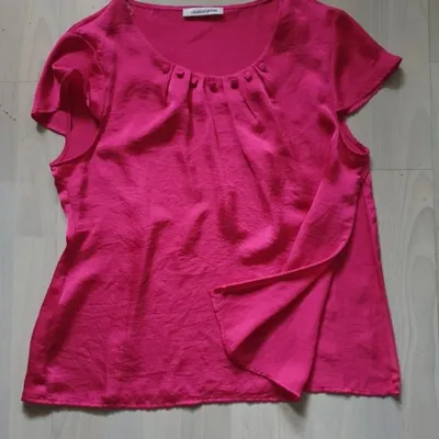Magnifique blouse neuve 46 